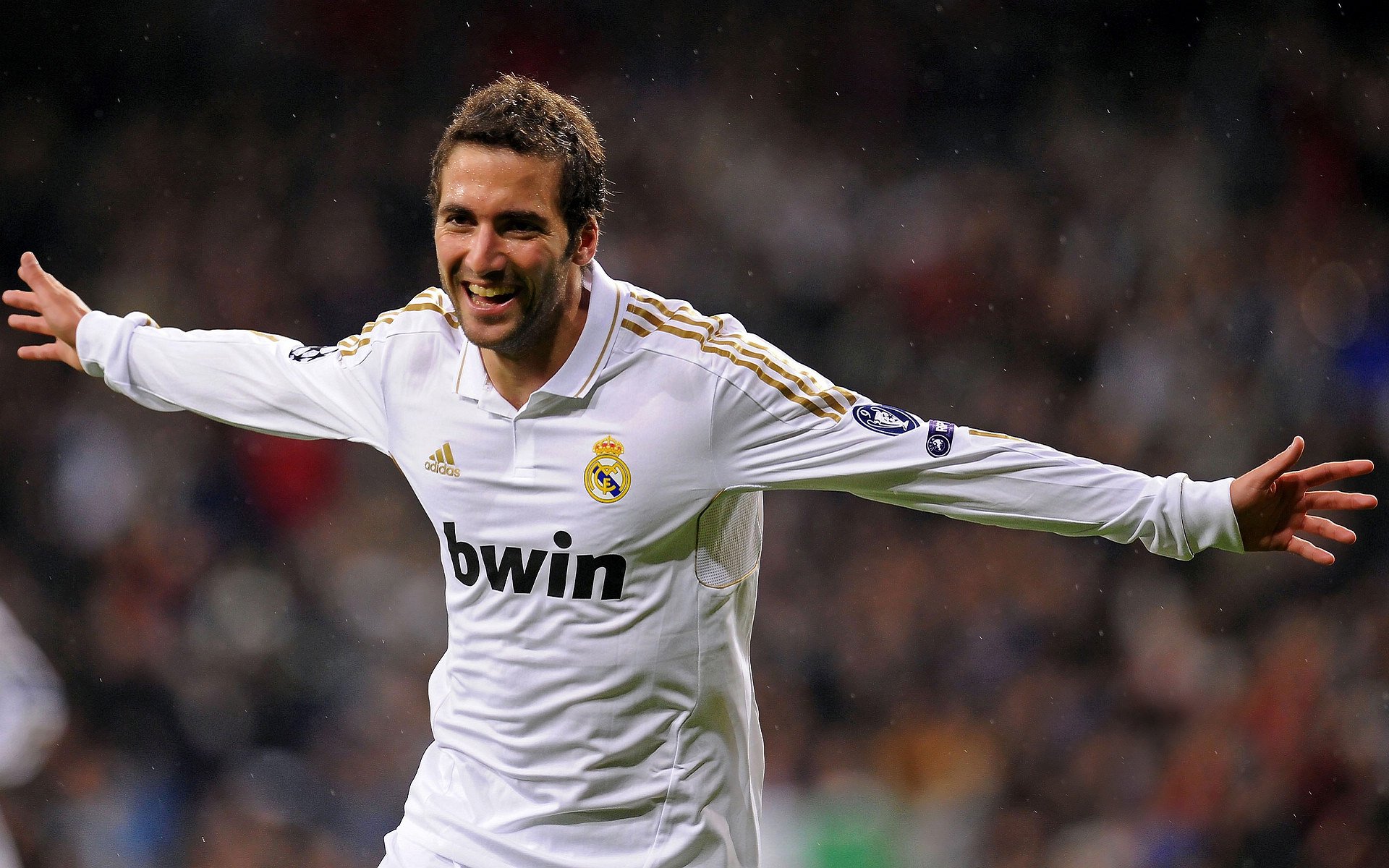 Kaiyun APP-巴黎2-2里尔，姆巴佩和伊卡尔迪各得一分，巴黎姆巴佩2.2亿